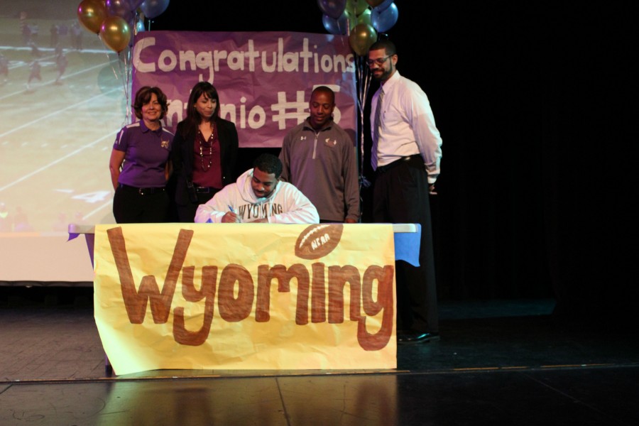 Student Antonio Hull Partakes in National Signing Day